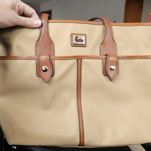 Dooney & Bourke bag - Picture 2 of 7